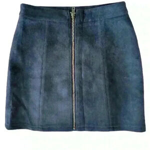 Persuaded Front Zip Mini Skirt Size Small